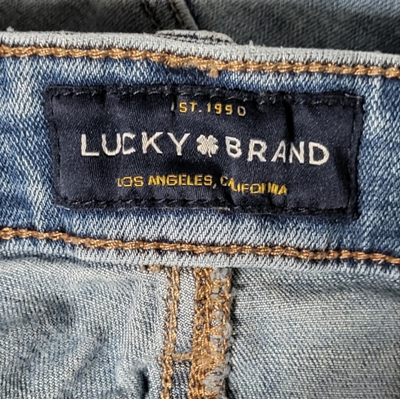 Lucky Brand Women's Light Wash Distressed Ava Skinny Jeans Raw Hem Size 4/27 GUC - Picture 3 of 14